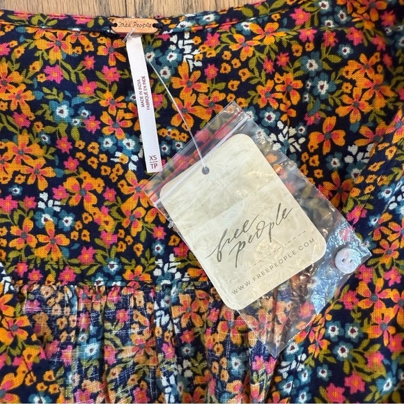 NWT Free People I Found You Floral Button-Up Women's Puff Sleeve Top Size XS - Picture 9 of 16